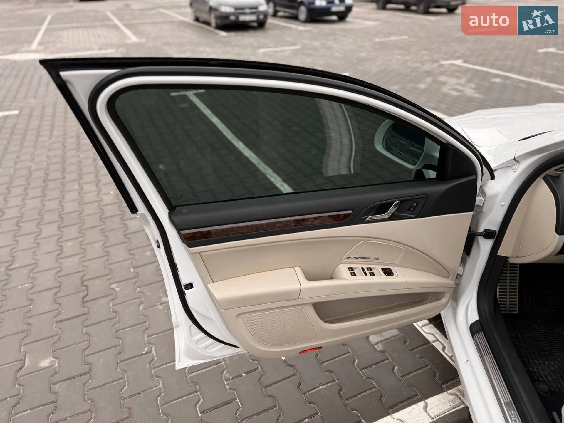 2013 Skoda Superb - мініатюра 25