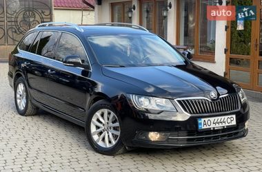 Універсал Skoda Superb 2013 в Іршаві