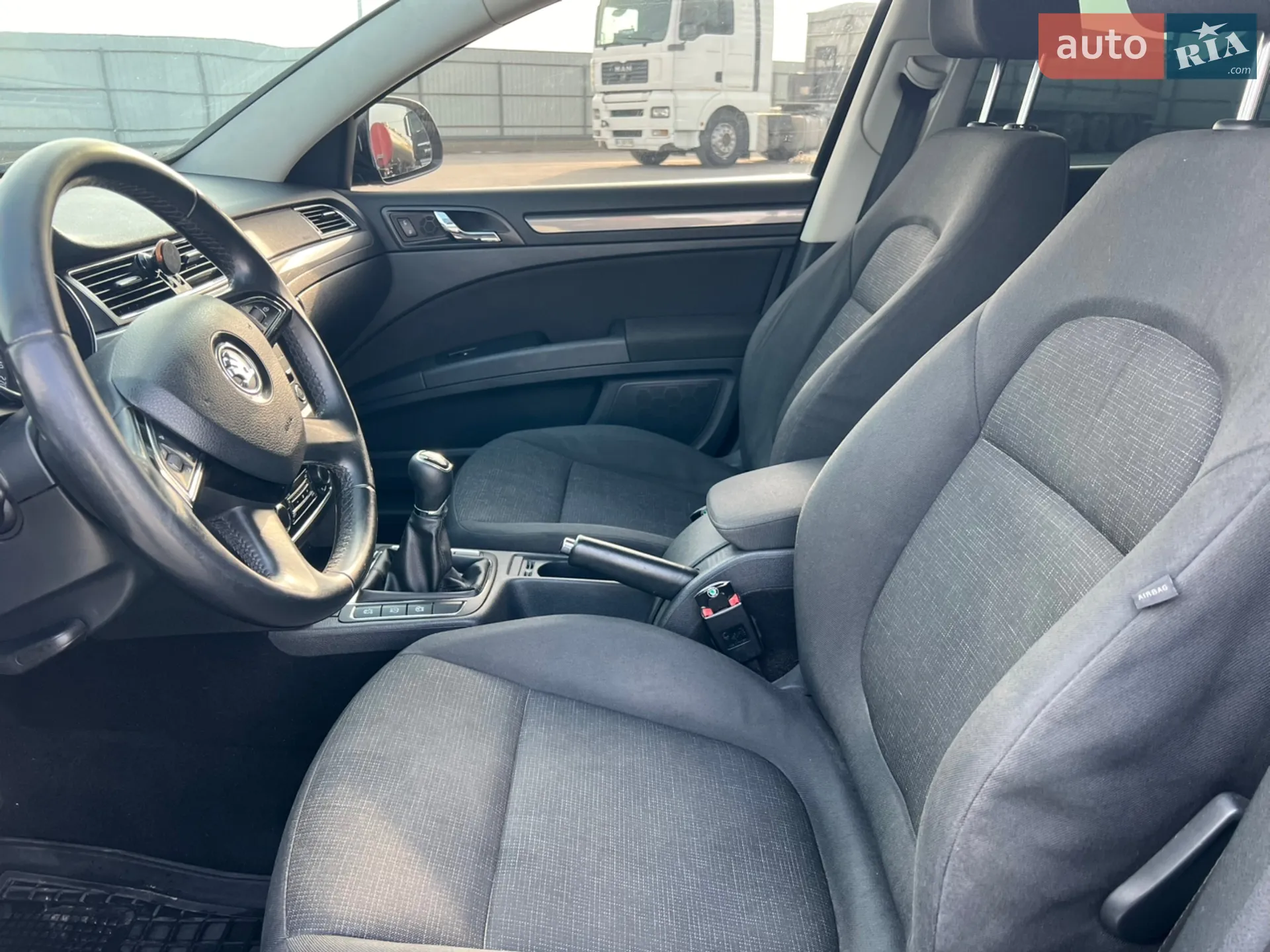 2014 Skoda Superb - мініатюра 16