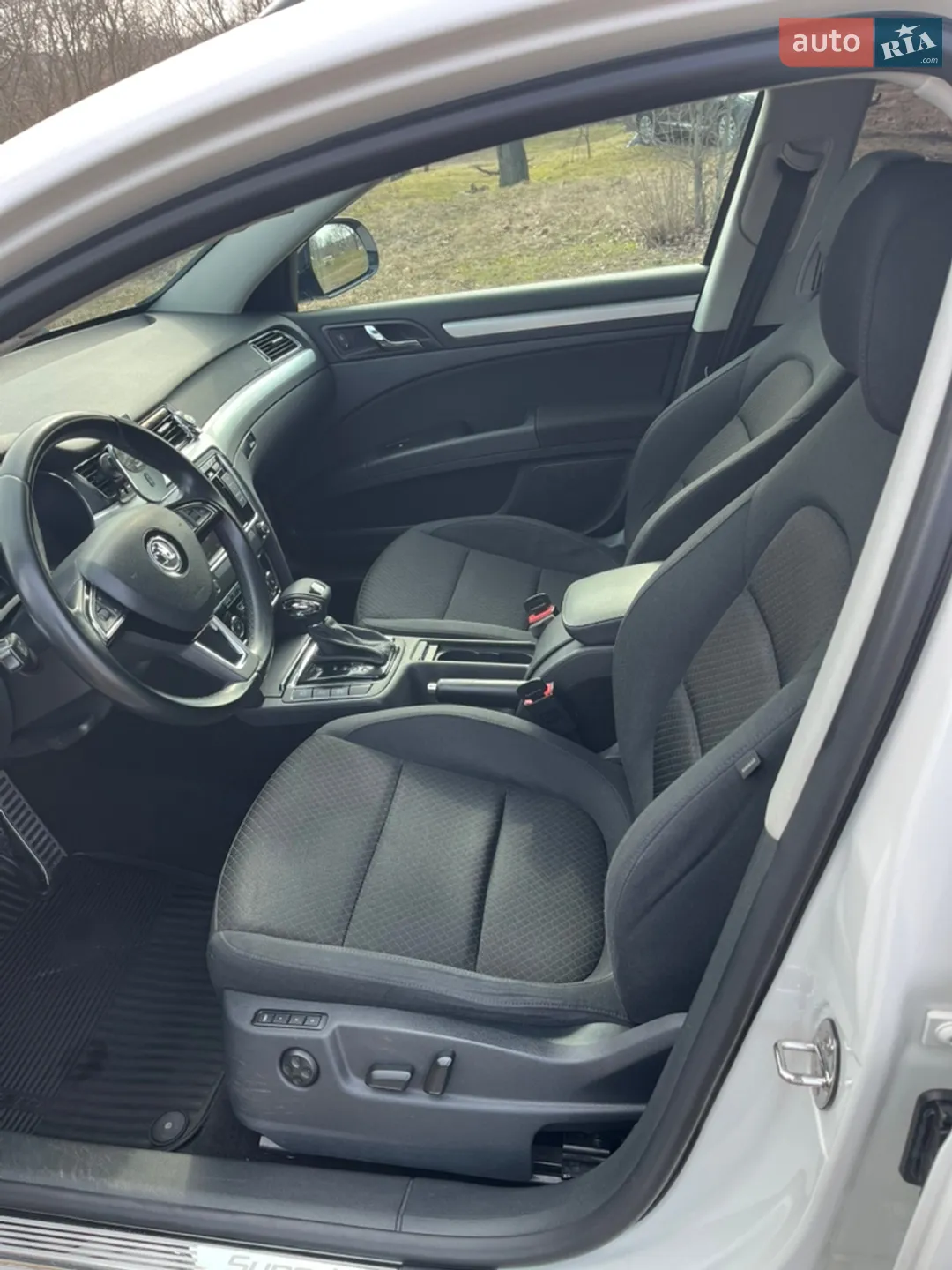 2013 Skoda Superb - мініатюра 28
