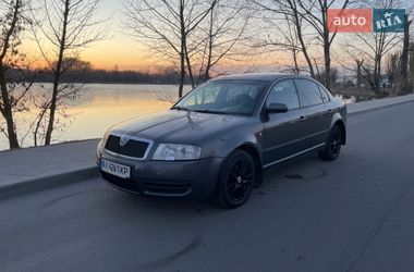 Лифтбек Skoda Superb 2004 в Василькове
