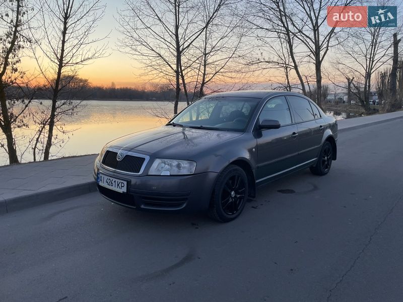Skoda Superb 2004 Skoda Superb 2004