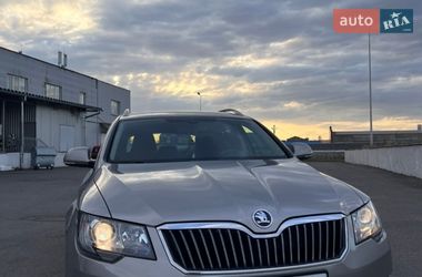 Универсал Skoda Superb 2013 в Мукачево