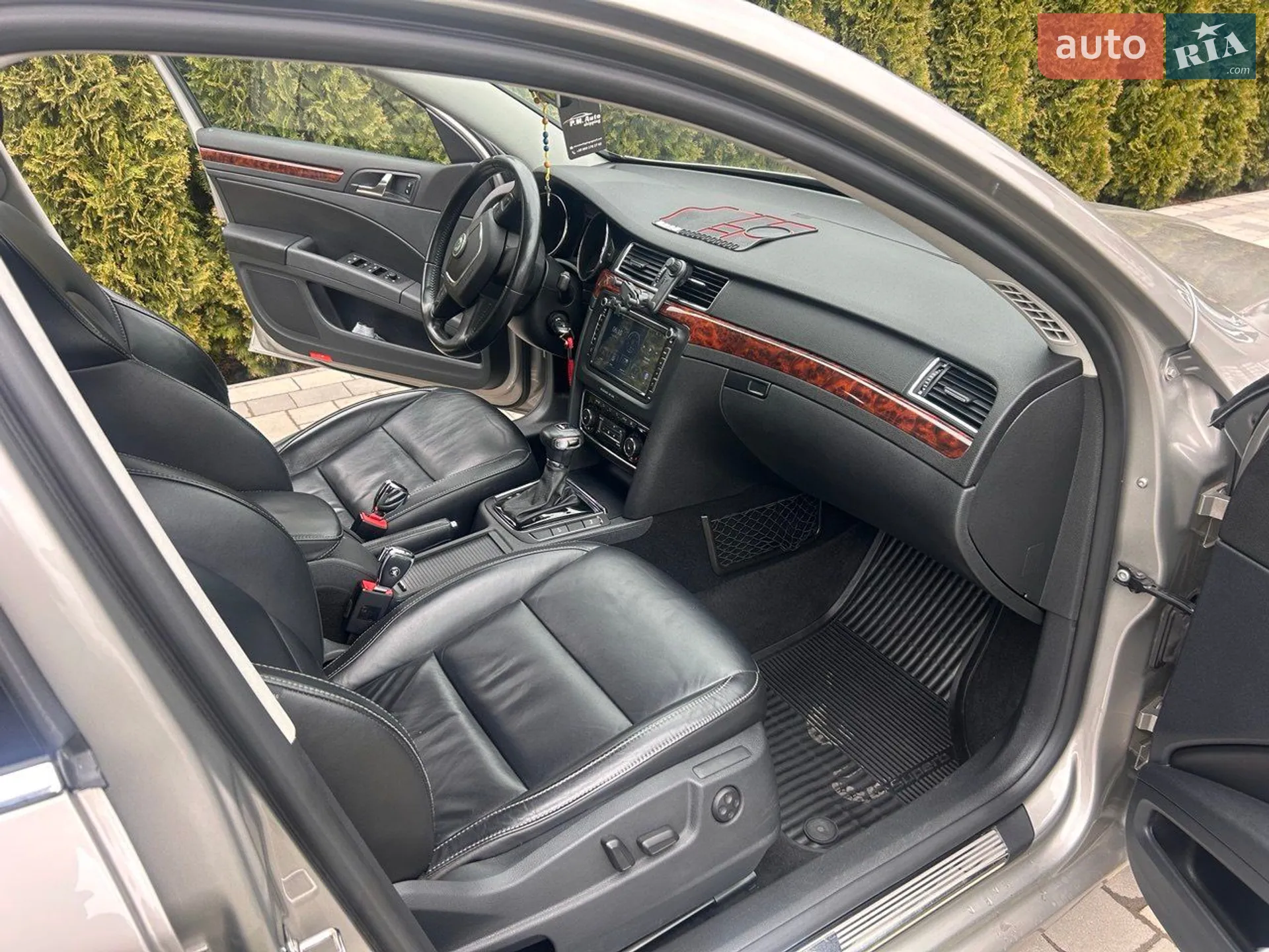 2011 Skoda Superb - мініатюра 12