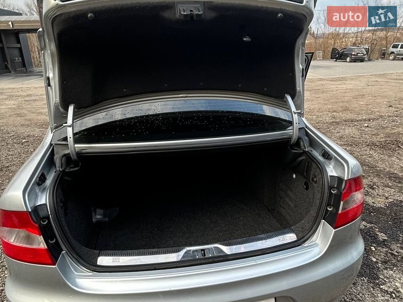 Лифтбек Skoda Superb 2010 в Львове фото 7 Лифтбек Skoda Superb 2010 в Львове