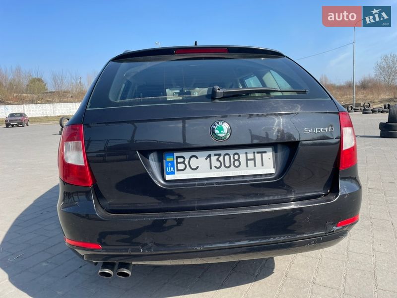 Универсал Skoda Superb 2011 в Львове фото 12 Универсал Skoda Superb 2011 в Львове