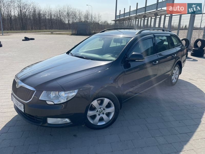 Универсал Skoda Superb 2011 в Львове фото 3 Универсал Skoda Superb 2011 в Львове