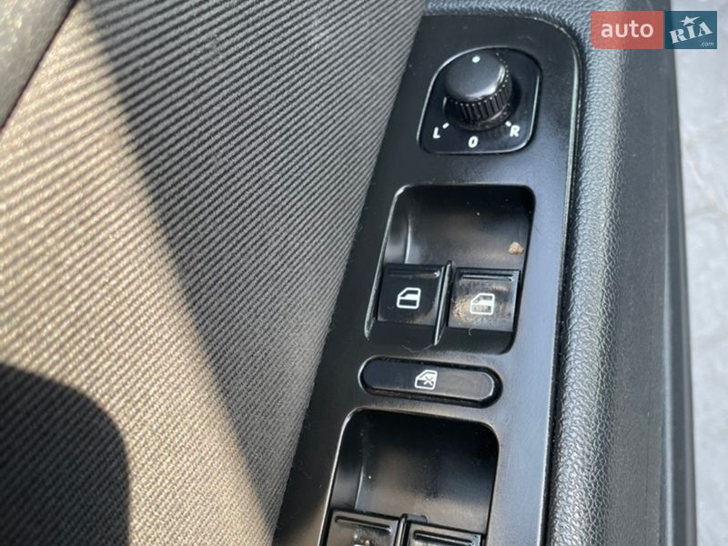 Универсал Skoda Superb 2011 в Львове фото 26 Универсал Skoda Superb 2011 в Львове