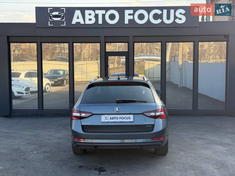 Універсал Skoda Superb 2018 в Києві