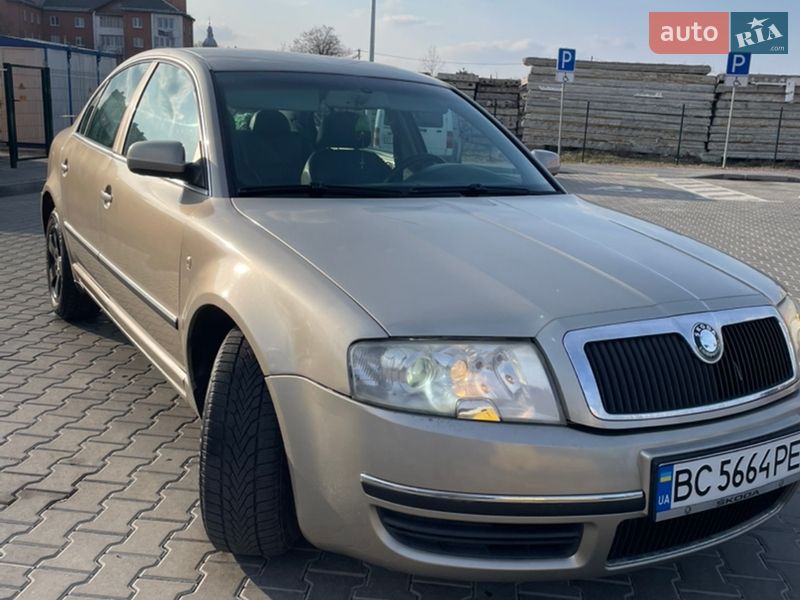 Лифтбек Skoda Superb 2002 в Стрые фото 4 Лифтбек Skoda Superb 2002 в Стрые
