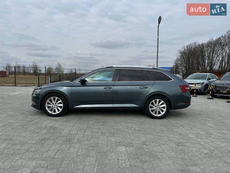 Универсал Skoda Superb 2017 в Ивано-Франковске