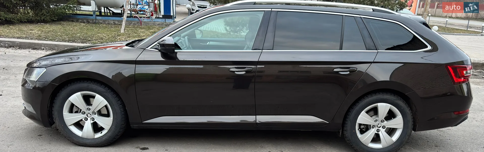 2019 Skoda Superb - мініатюра 10