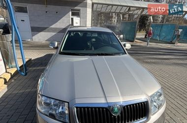 Ліфтбек Skoda Superb 2006 в Одесі