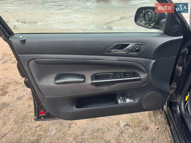 Лифтбек Skoda Superb 2006 в Кропивницком