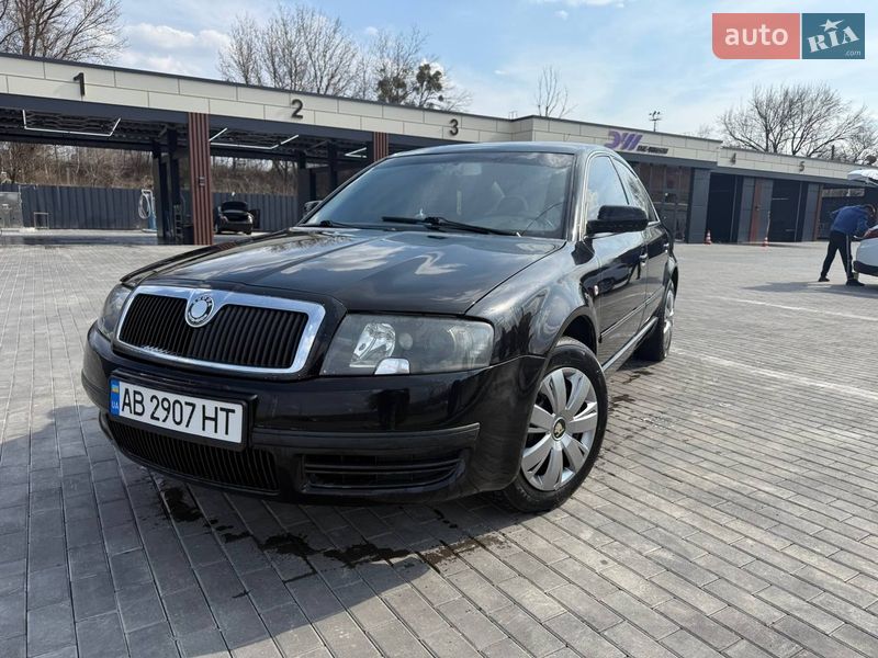 Лифтбек Skoda Superb 2005 в Виннице