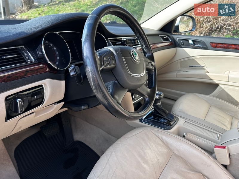 Лифтбек Skoda Superb 2010 в Киеве
