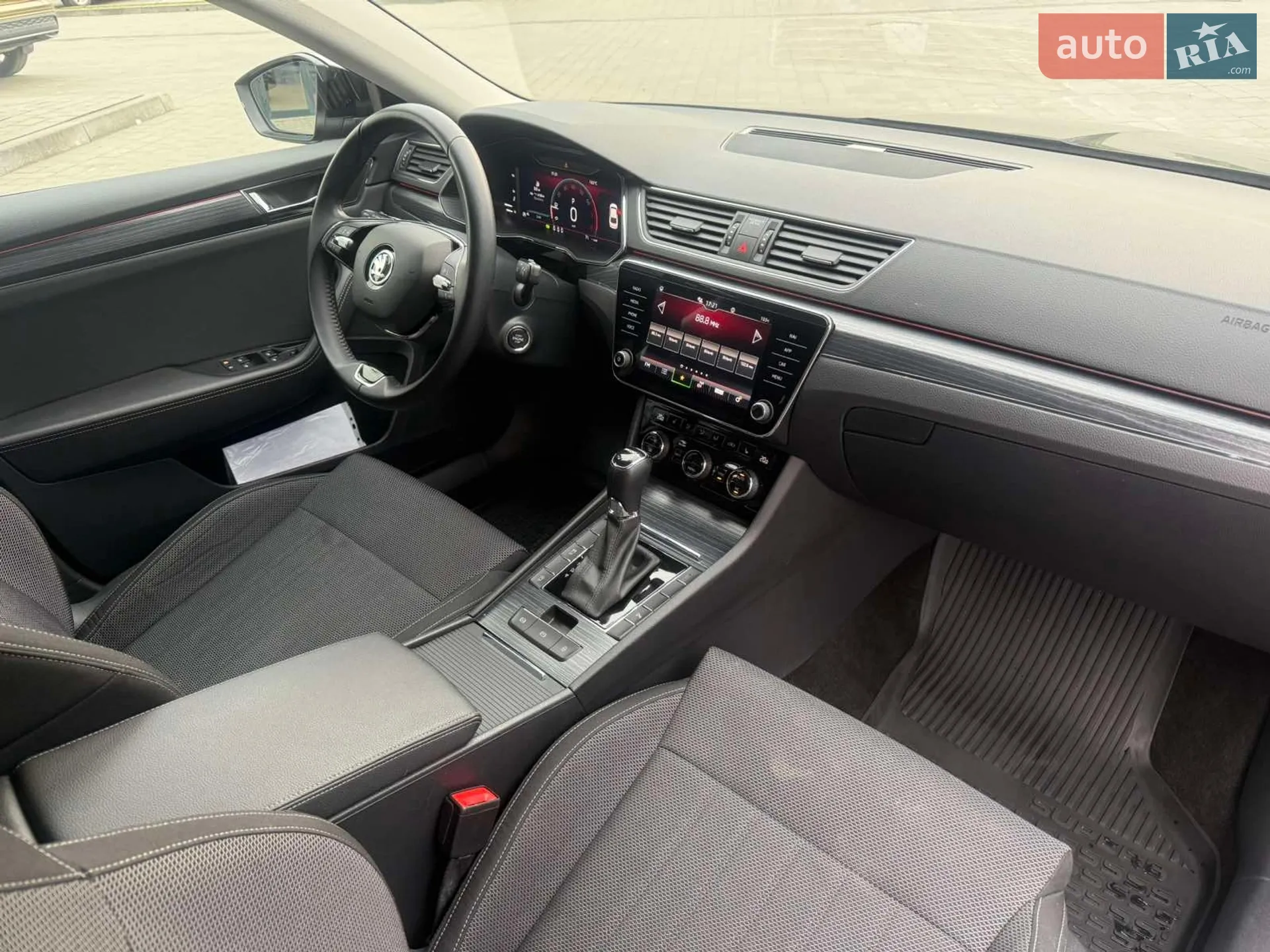 2023 Skoda Superb - мініатюра 11