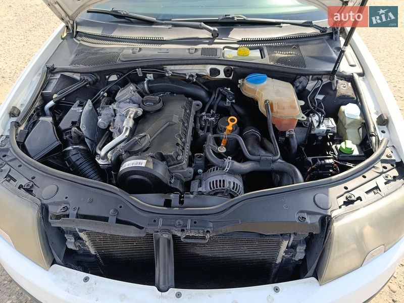 Лифтбек Skoda Superb 2006 в Ужгороде