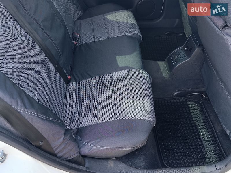 Лифтбек Skoda Superb 2006 в Ужгороде