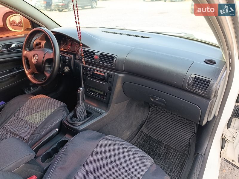 Лифтбек Skoda Superb 2006 в Ужгороде