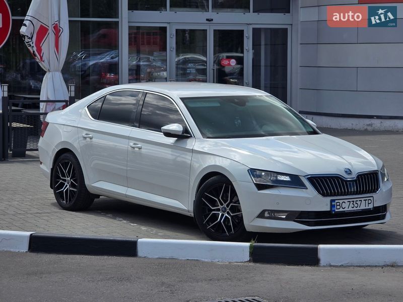 Лифтбек Skoda Superb 2015 в Львове фото 2 Лифтбек Skoda Superb 2015 в Львове