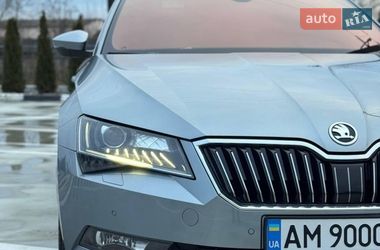 Лифтбек Skoda Superb 2019 в Киеве