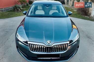Лифтбек Skoda Superb 2019 в Ужгороде