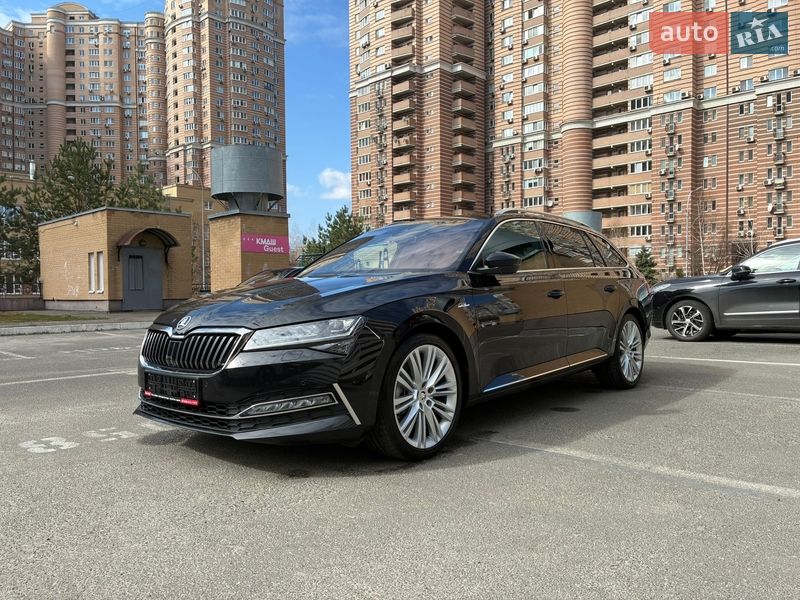 Универсал Skoda Superb 2022 в Киеве