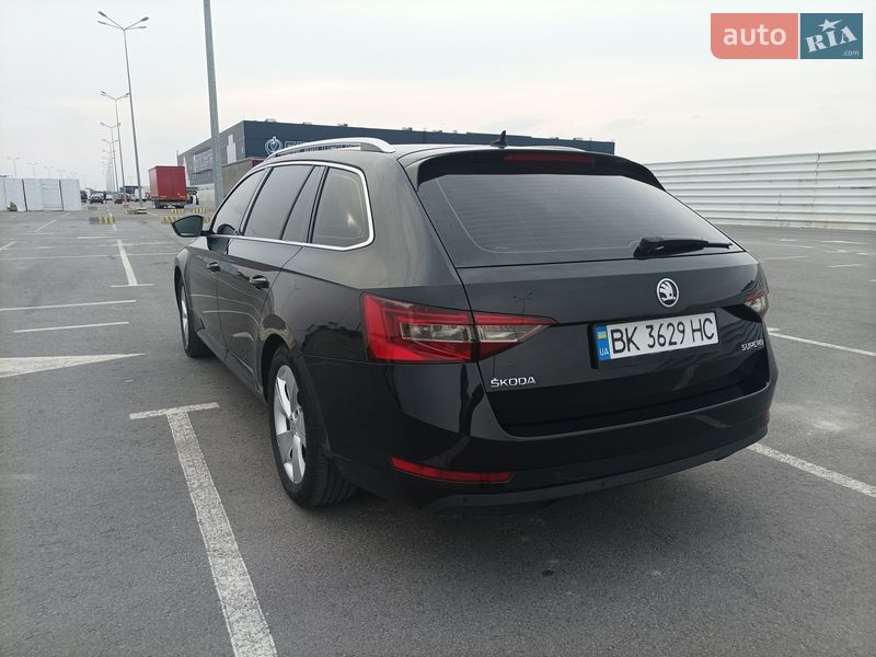 Универсал Skoda Superb 2015 в Львове