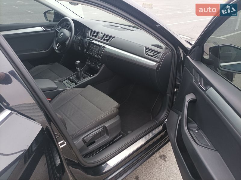 Универсал Skoda Superb 2015 в Львове