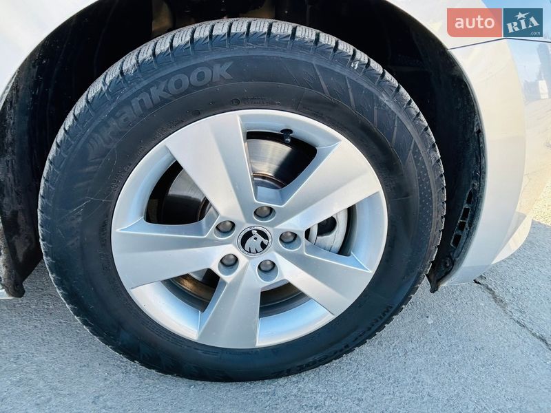 Универсал Skoda Superb 2015 в Львове фото 28 Универсал Skoda Superb 2015 в Львове