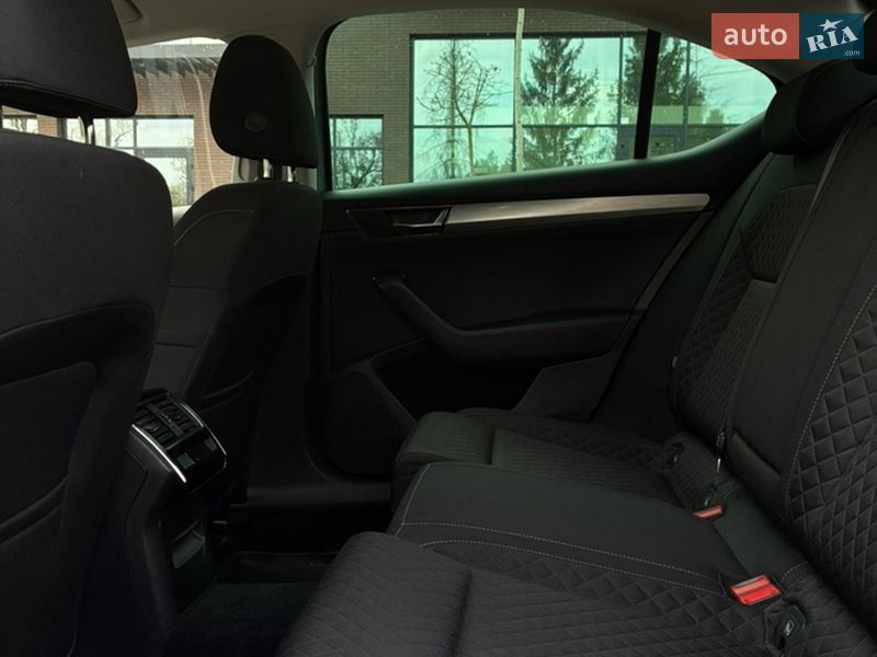 Лифтбек Skoda Superb 2019 в Ужгороде