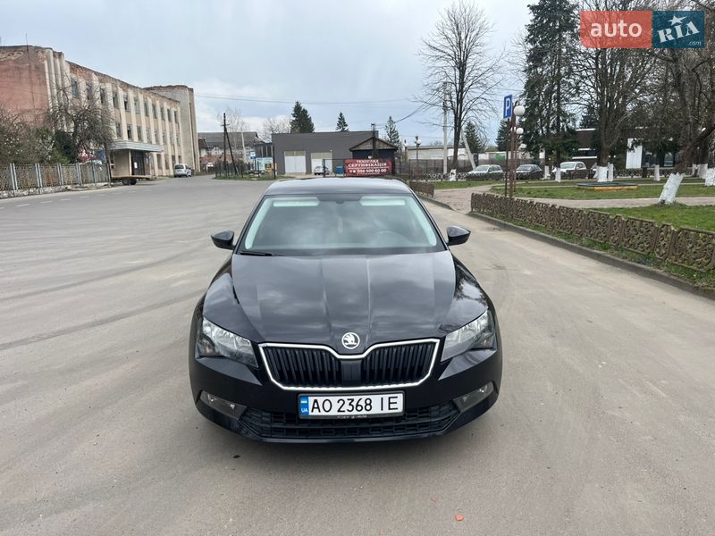 Ліфтбек Skoda Superb 2017 в Тячеві