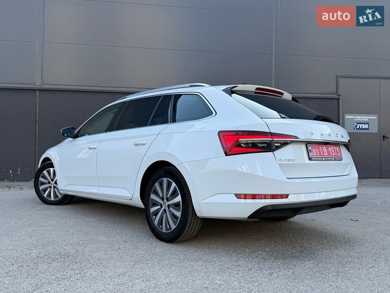 Универсал Skoda Superb 2021 в Киеве фото 29 Универсал Skoda Superb 2021 в Киеве