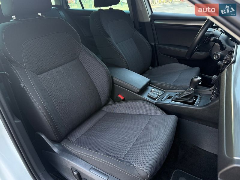 Универсал Skoda Superb 2021 в Киеве фото 70 Универсал Skoda Superb 2021 в Киеве
