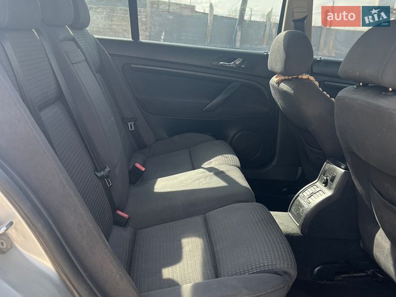 Лифтбек Skoda Superb 2006 в Ивано-Франковске фото 12 Лифтбек Skoda Superb 2006 в Ивано-Франковске