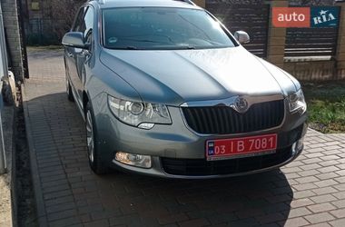 Універсал Skoda Superb 2011 в Луцьку