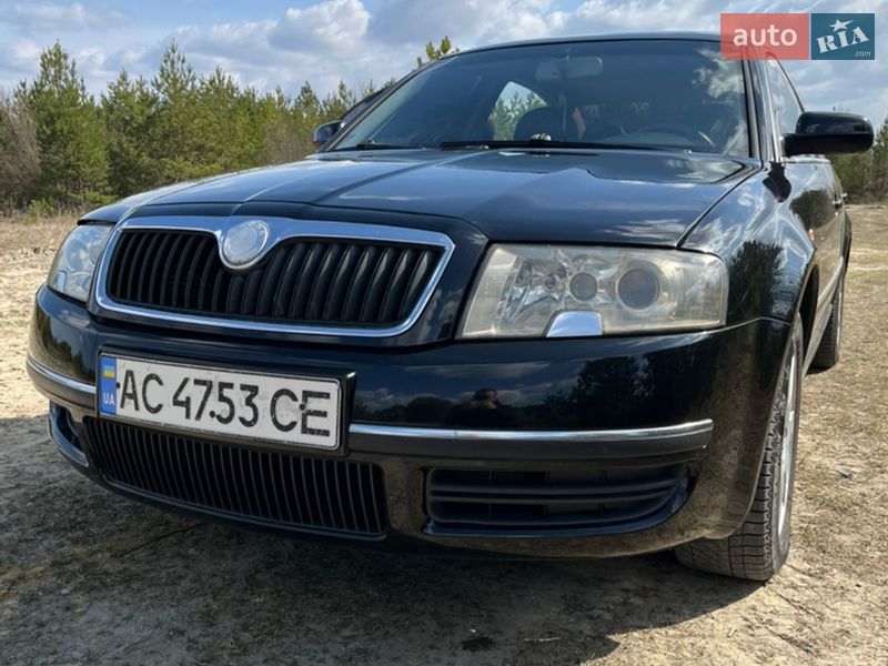 Лифтбек Skoda Superb 2004 в Луцке