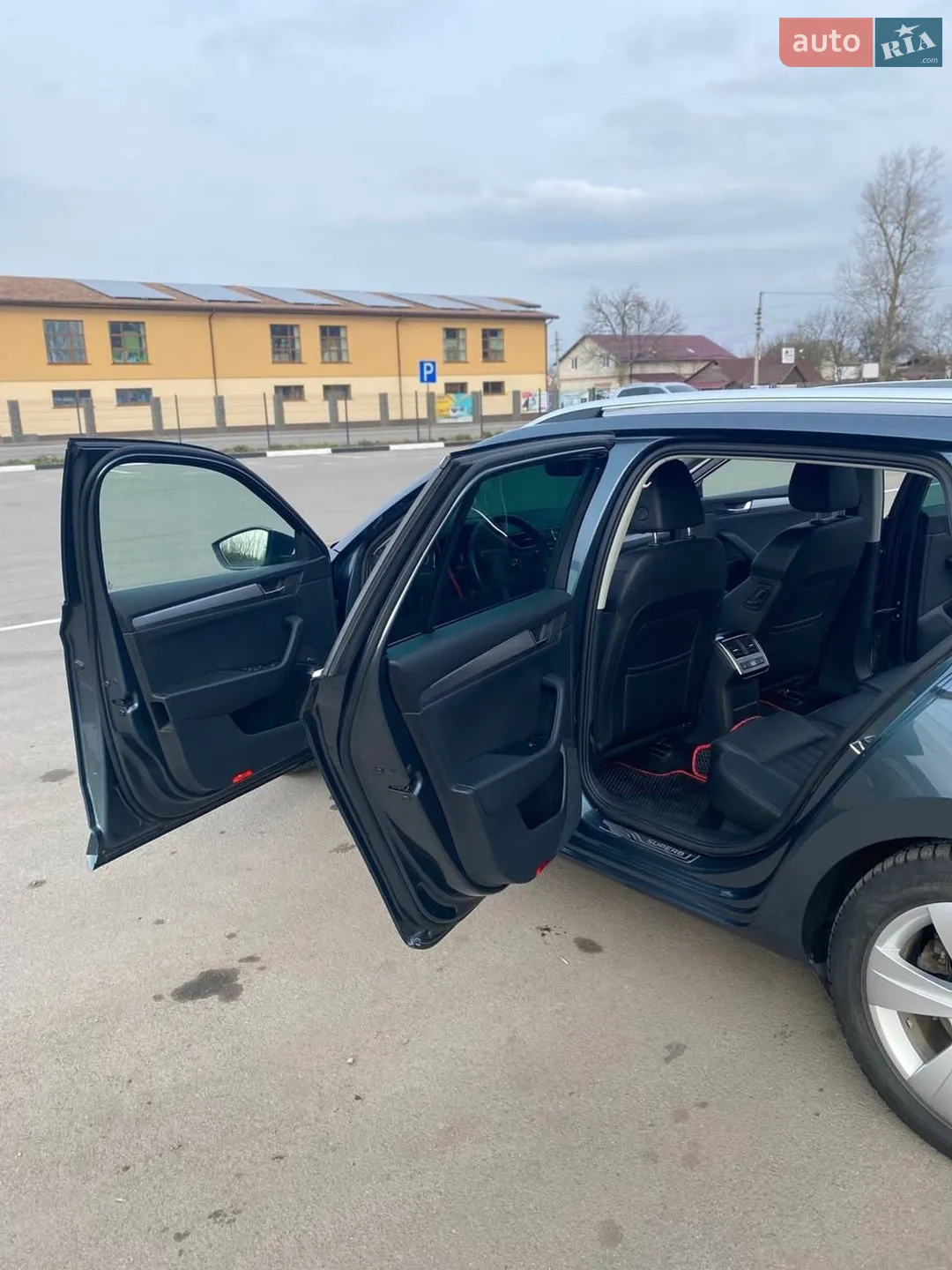 2019 Skoda Superb - мініатюра 11