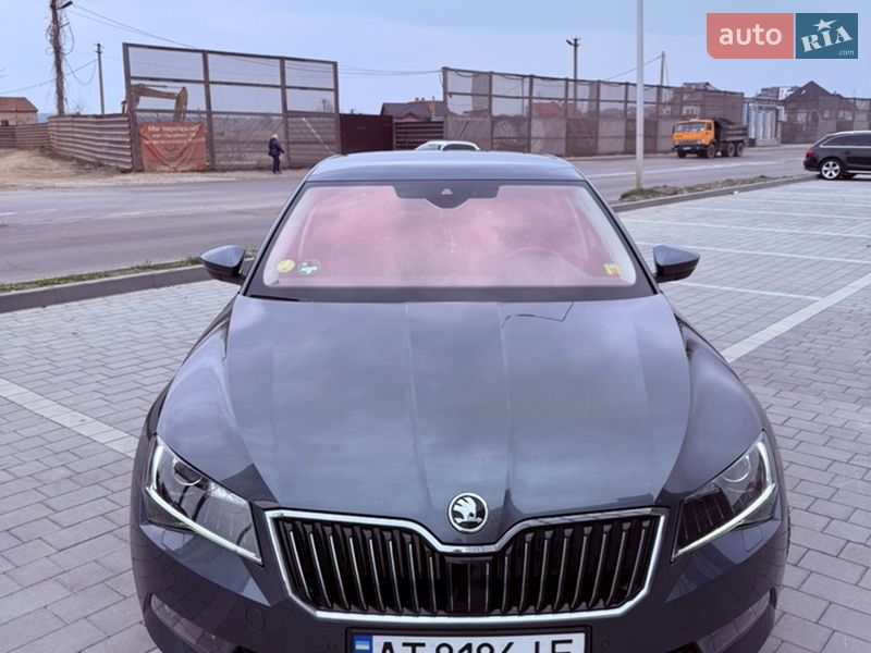 Лифтбек Skoda Superb 2017 в Ивано-Франковске