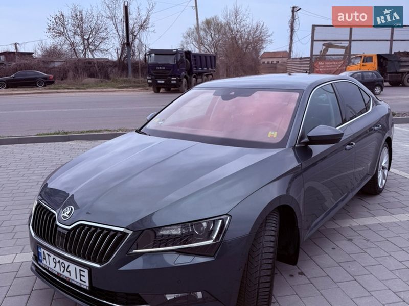 Лифтбек Skoda Superb 2017 в Ивано-Франковске