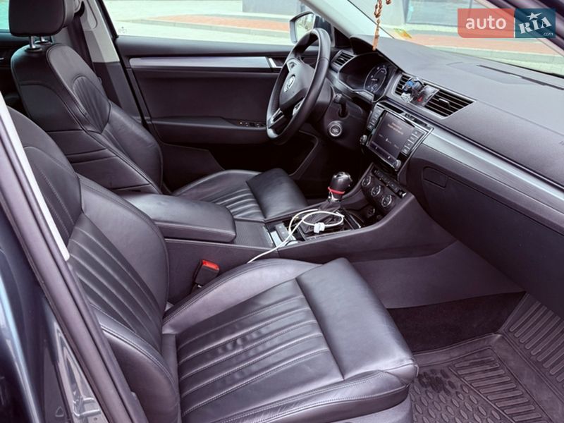 Лифтбек Skoda Superb 2017 в Ивано-Франковске