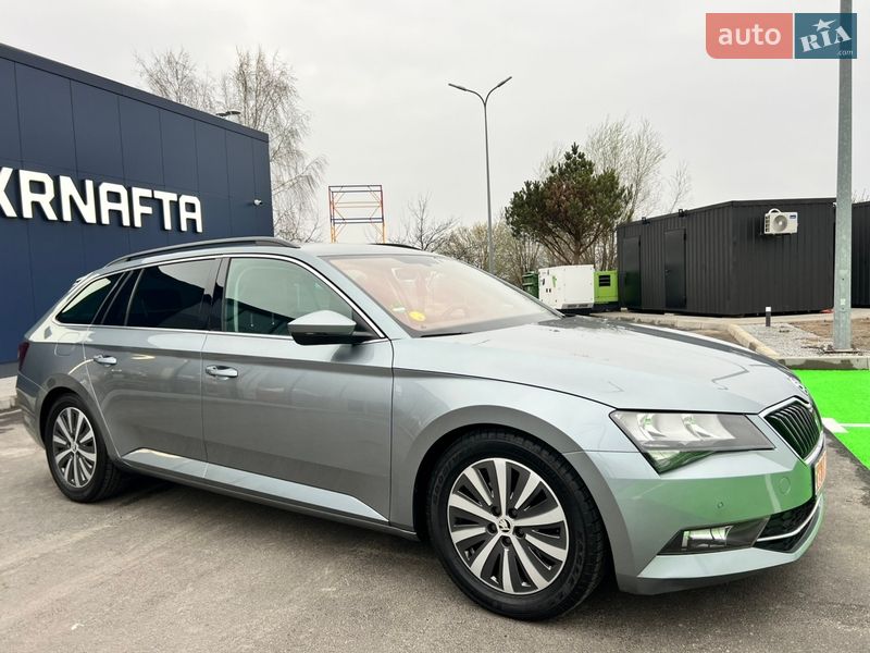 Универсал Skoda Superb 2017 в Ровно