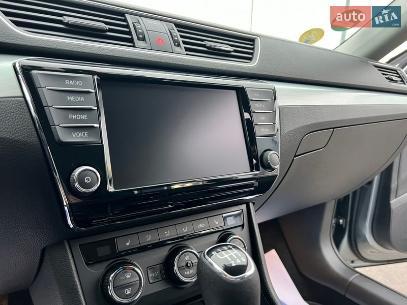 Универсал Skoda Superb 2017 в Ровно