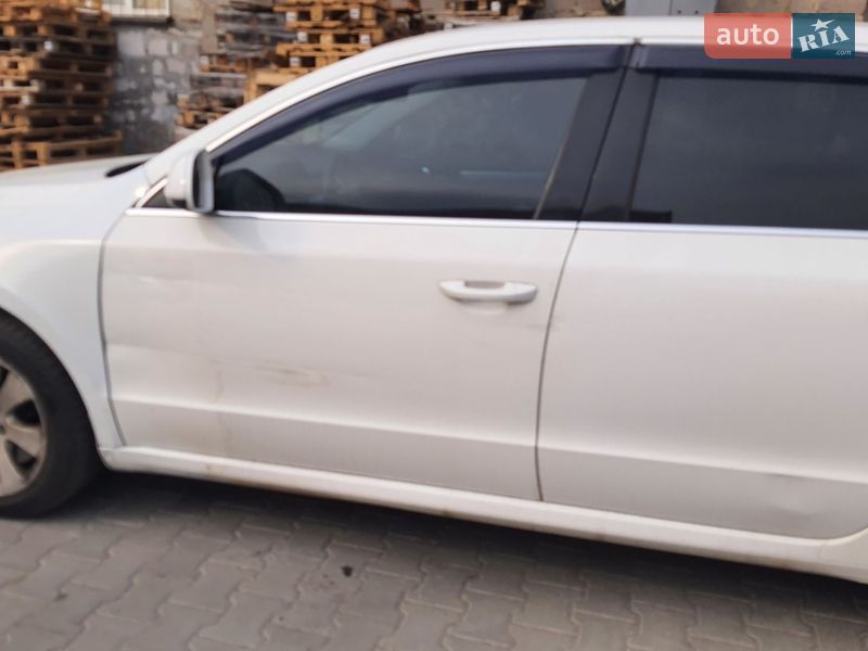 Ліфтбек Skoda Superb 2011 в Києві