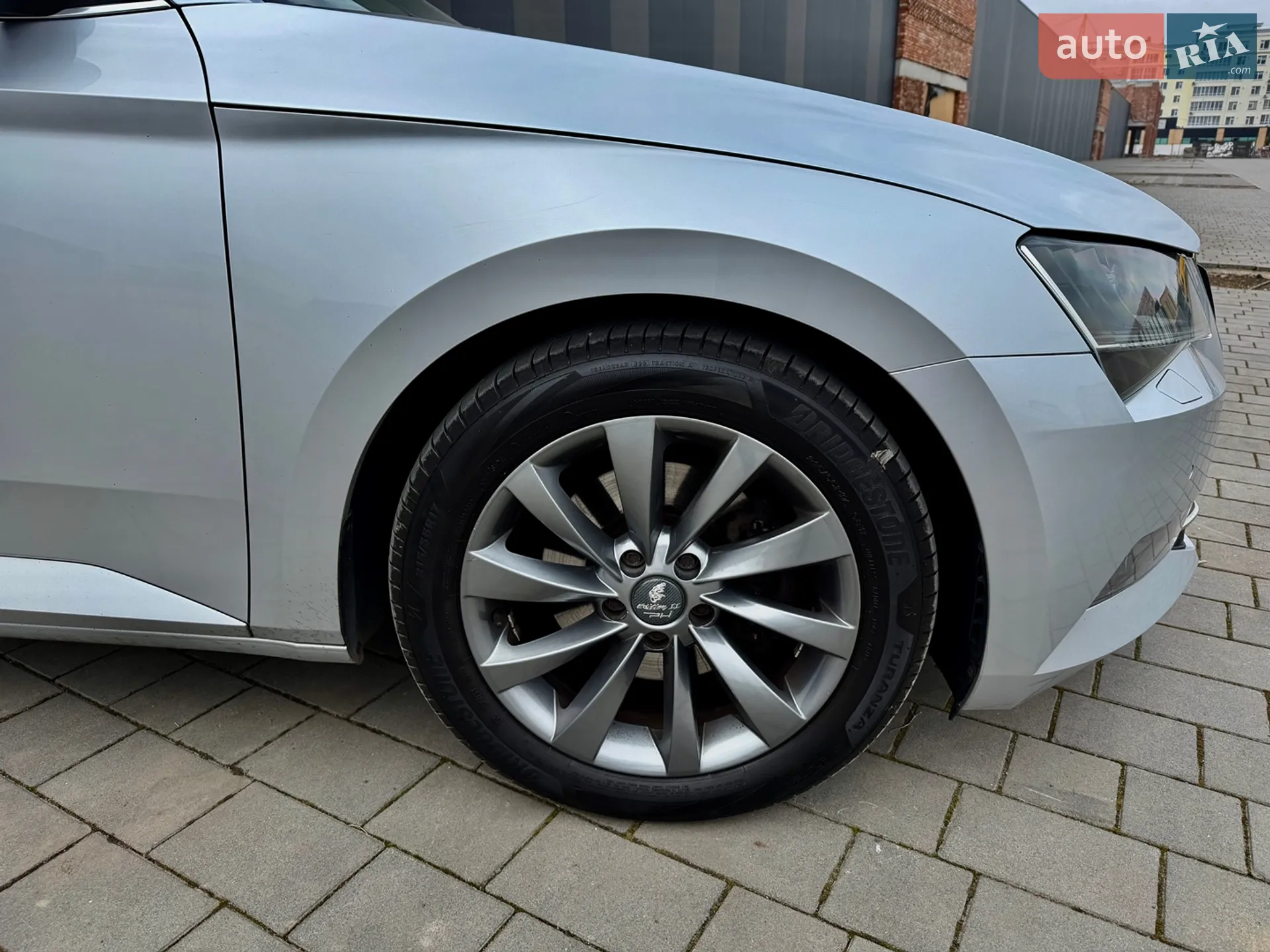 2017 Skoda Superb - мініатюра 15
