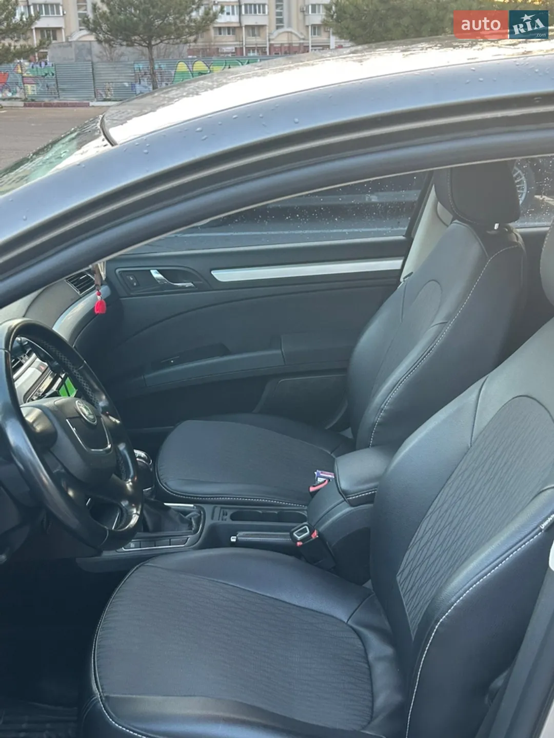 2010 Skoda Superb - мініатюра 7