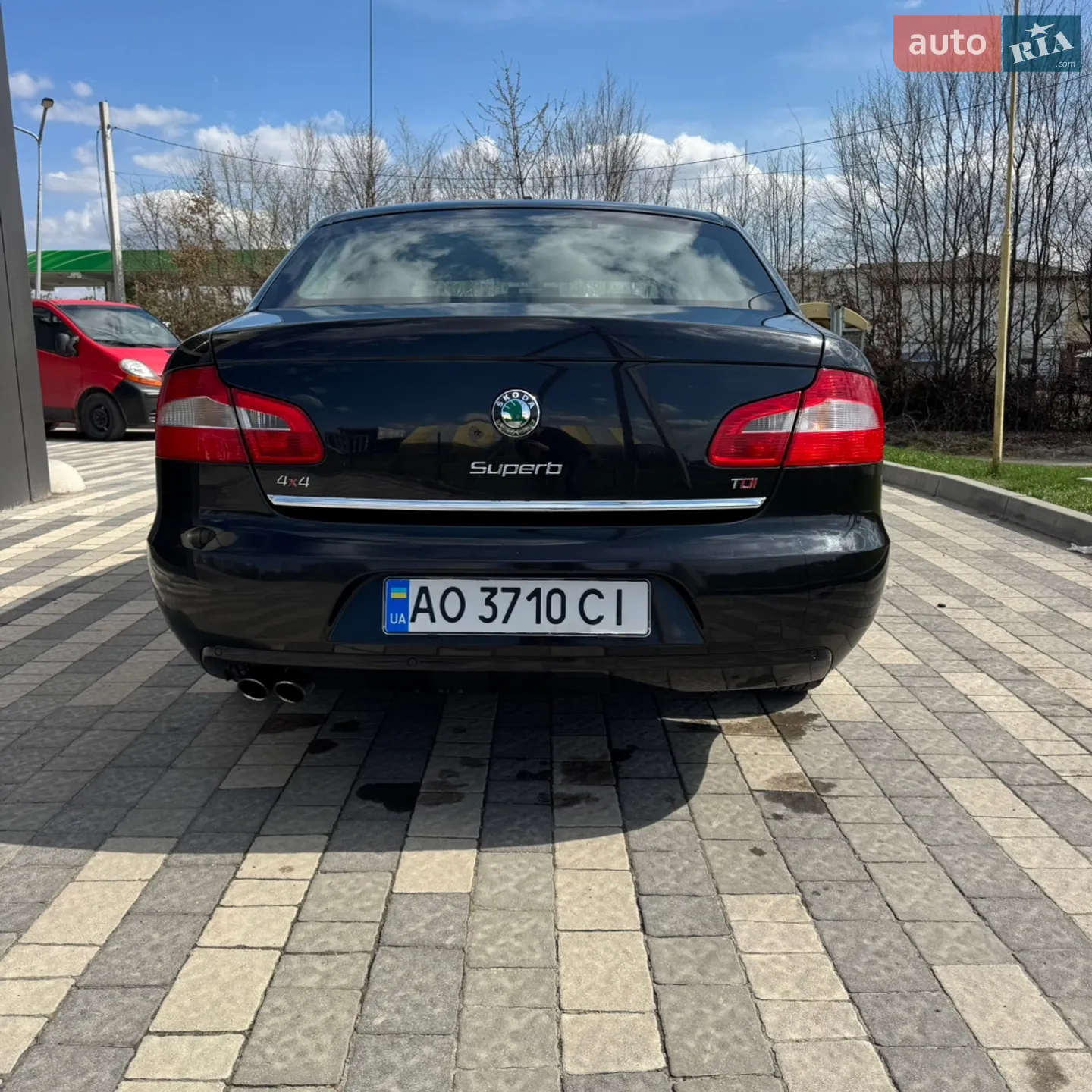 2010 Skoda Superb - мініатюра 3