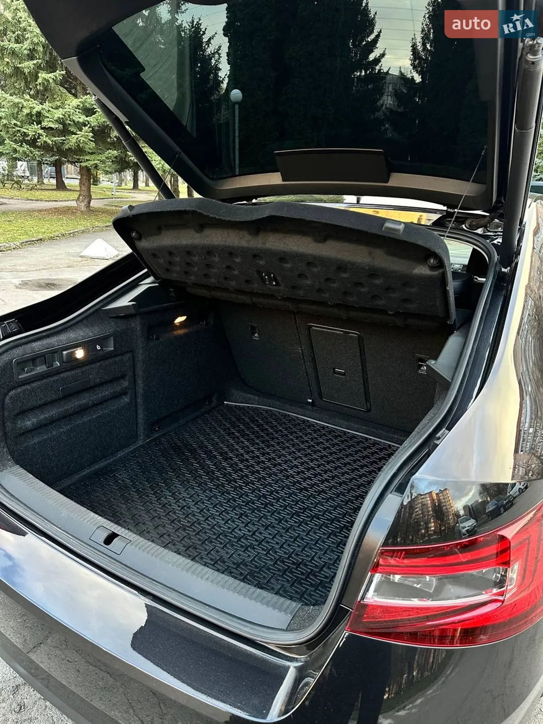 2018 Skoda Superb - мініатюра 23