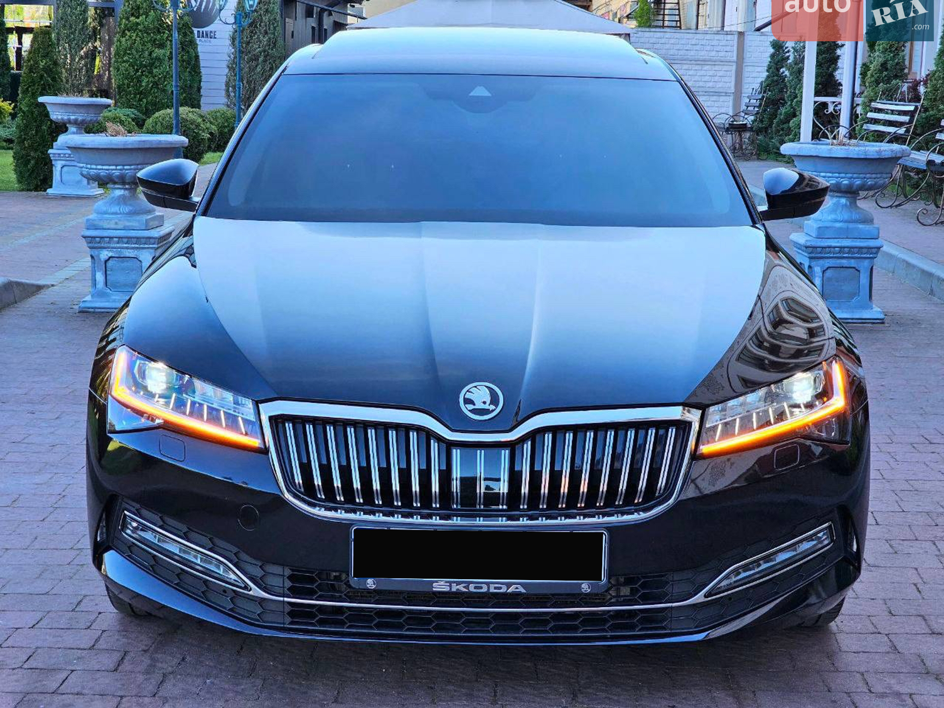 2019 Skoda Superb - мініатюра 2